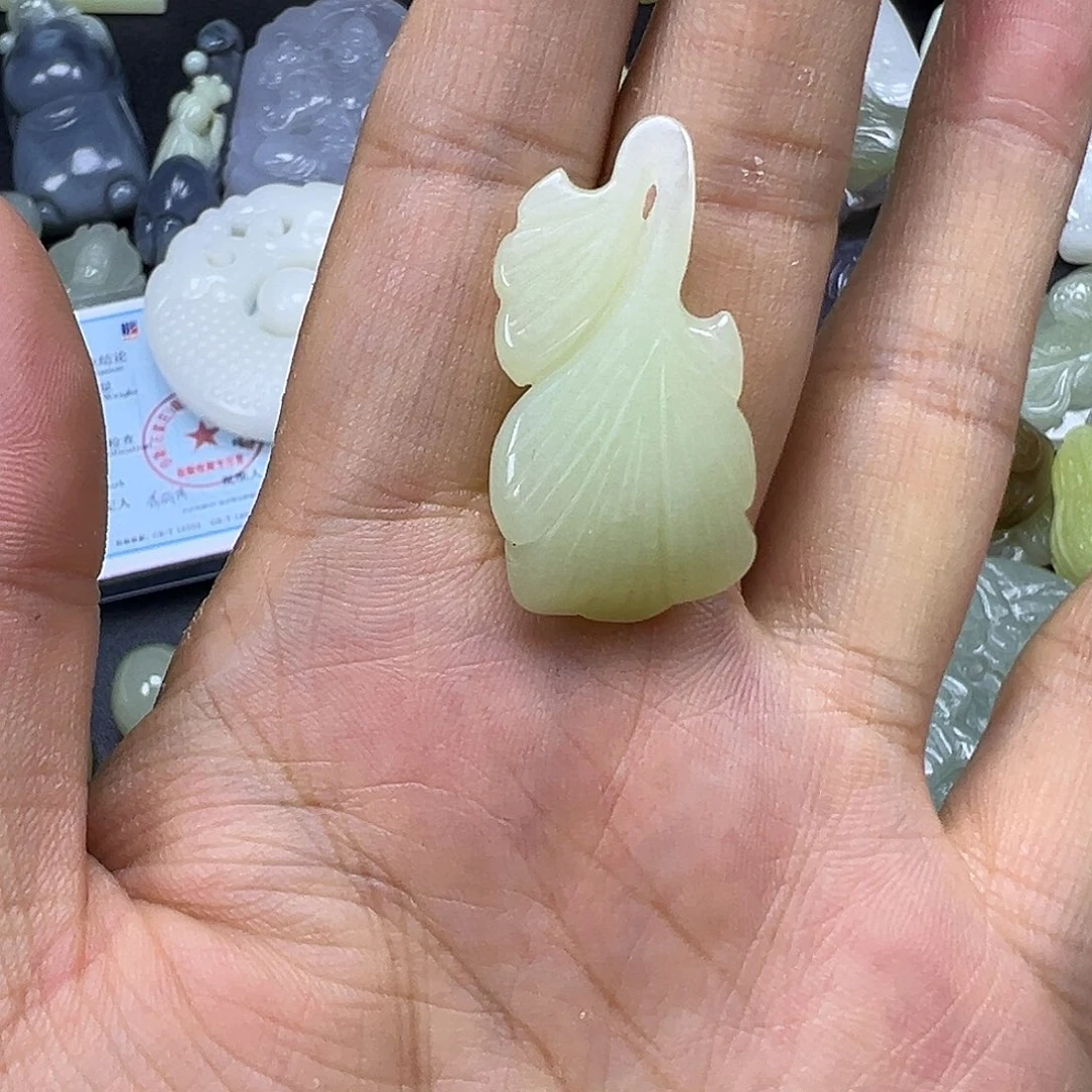 和田玉未镶嵌吊坠(不含链)