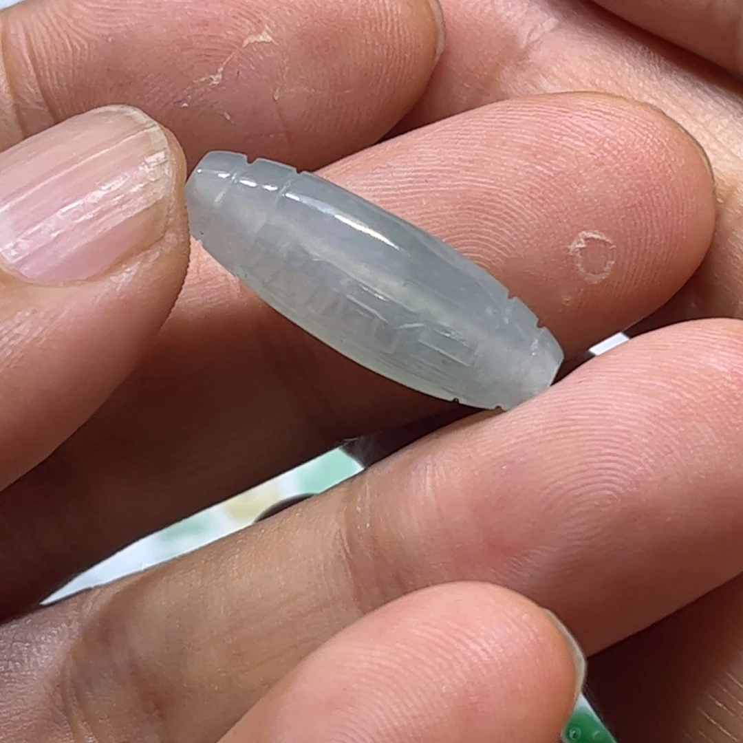 定制翡翠未镶嵌六字