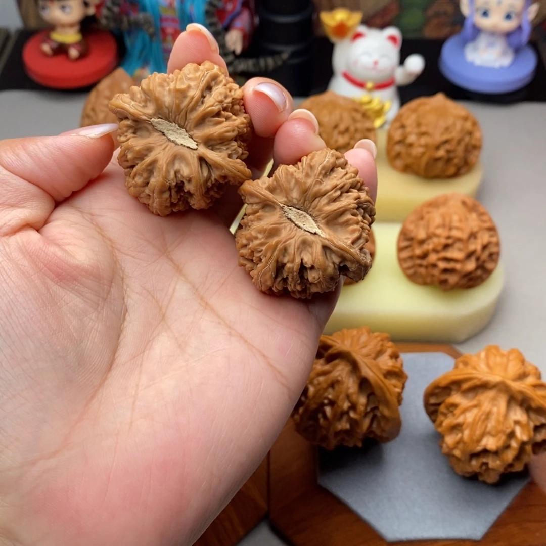 文玩核桃吊坠37凹底密纹