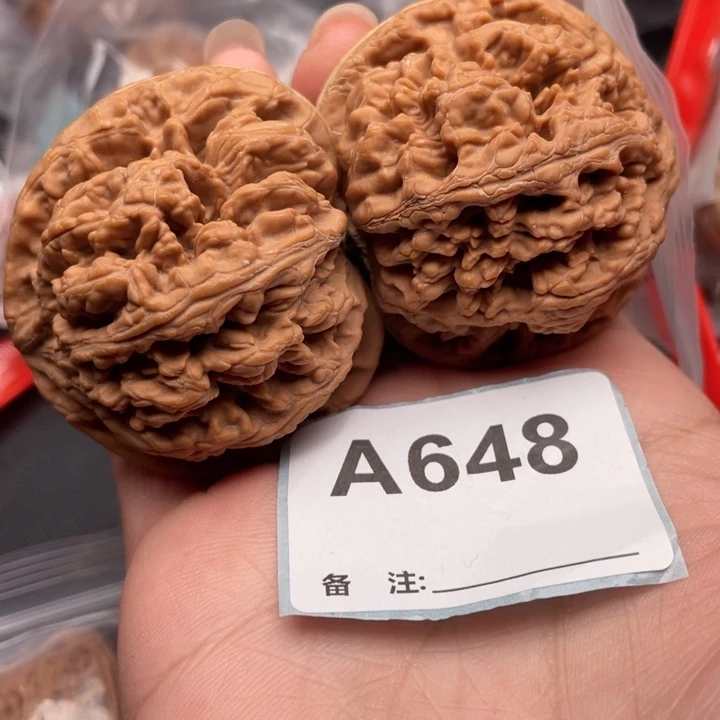 文玩核桃把件核桃