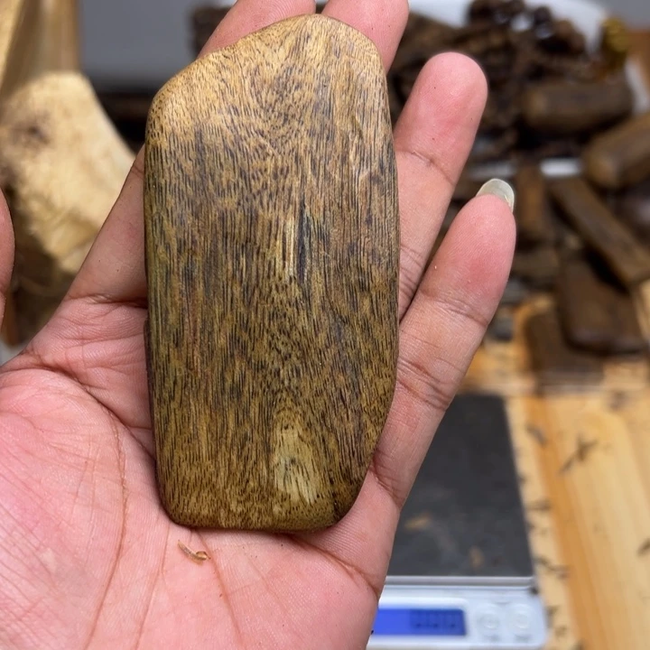 沉香沉香碎屑19.7克