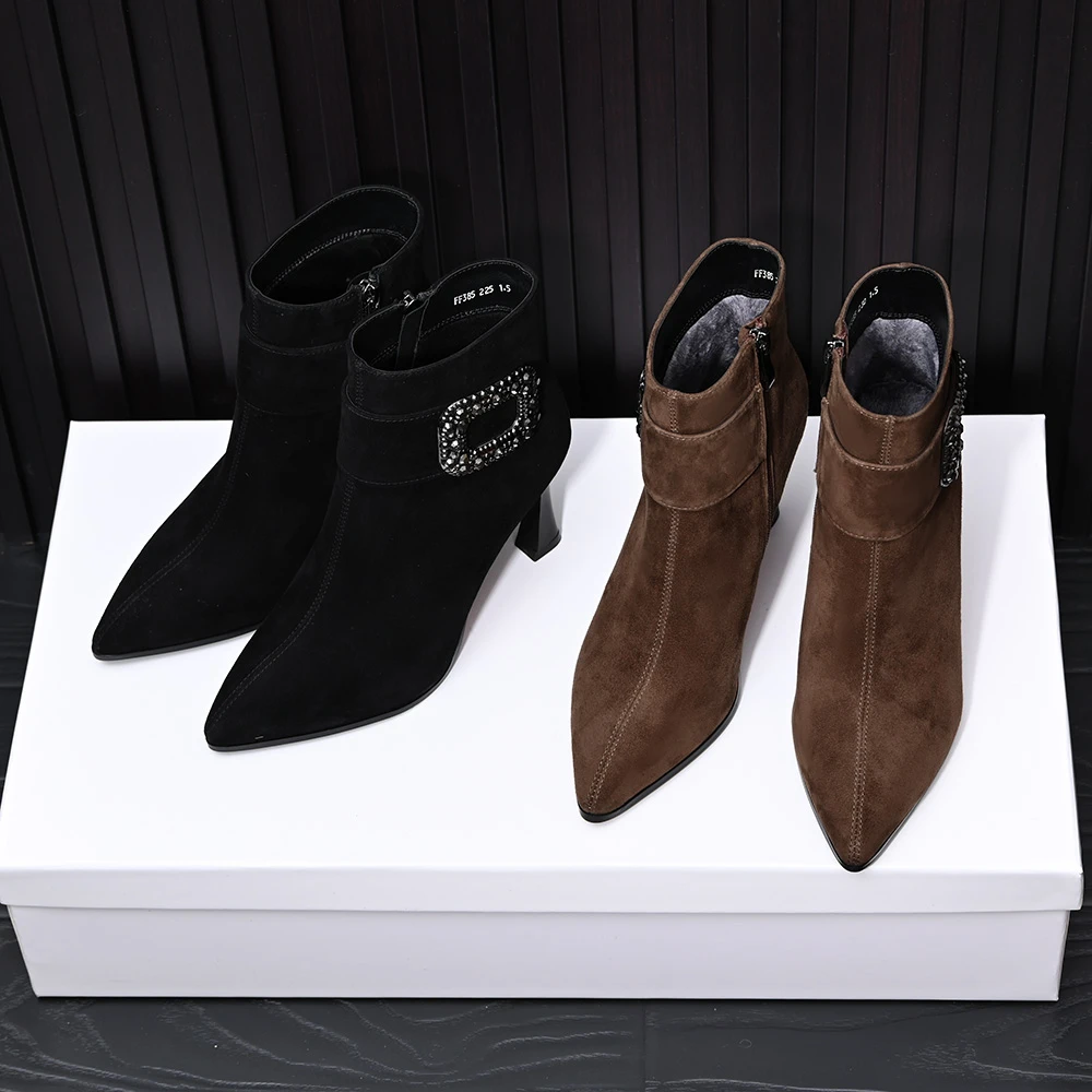 真皮羊皮水钻方扣磨砂短靴女秋冬新款尖头细高跟侧拉链单靴时装靴