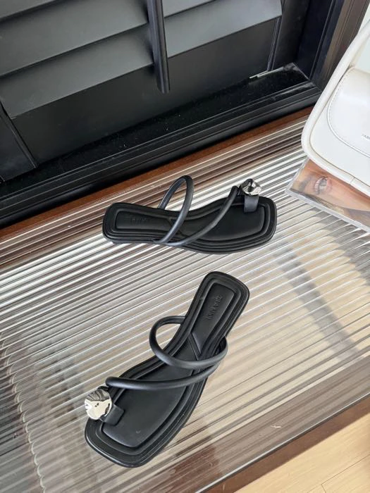 2072-19平底法式气质仙女风套趾凉拖鞋新款夏季网红夹脚外穿拖H3