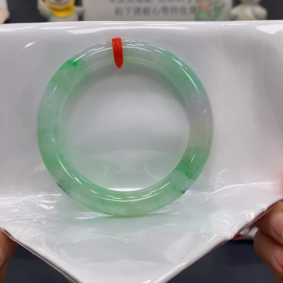 翡翠手镯未镶嵌翡翠16