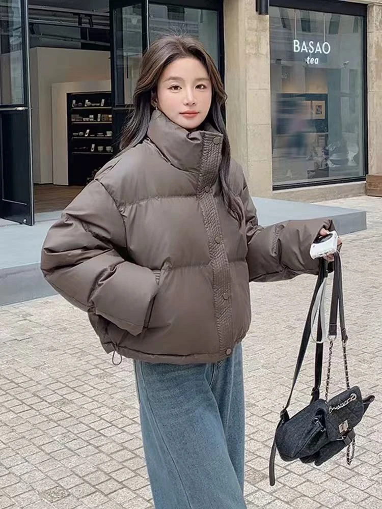 692  短款洋气高级羽绒服2025新款高级感白鸭绒