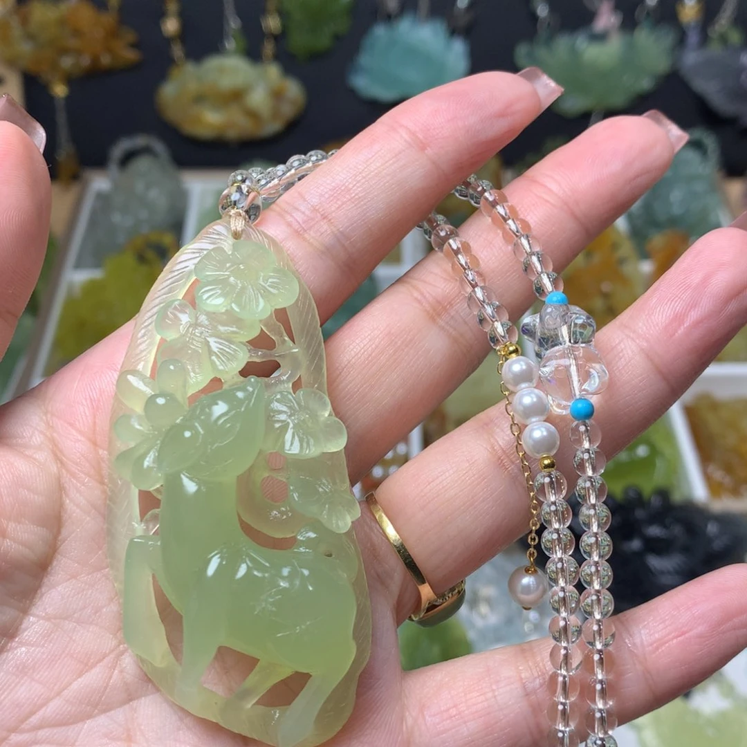 合金蛇纹石玉颈饰