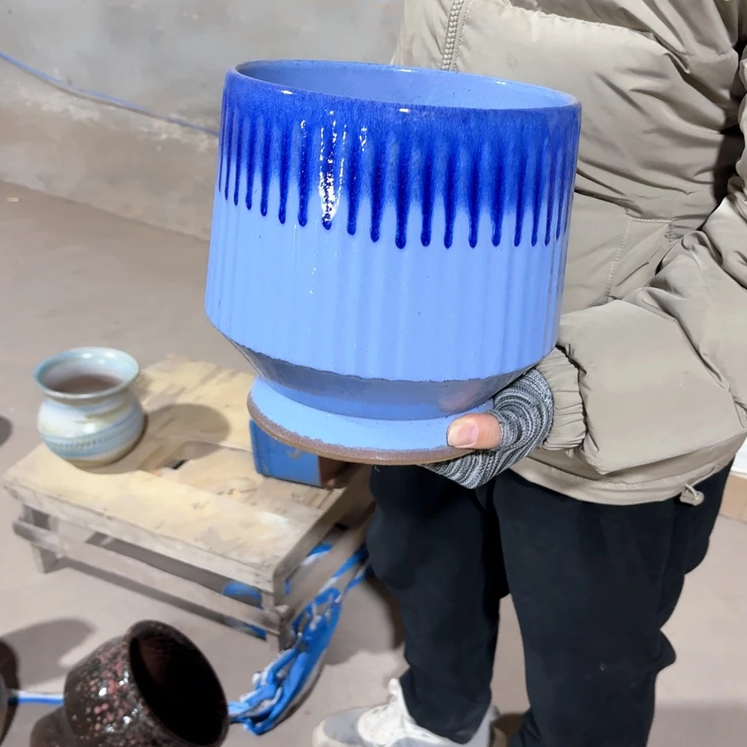 紫砂花盆口22高22一个瑕疵