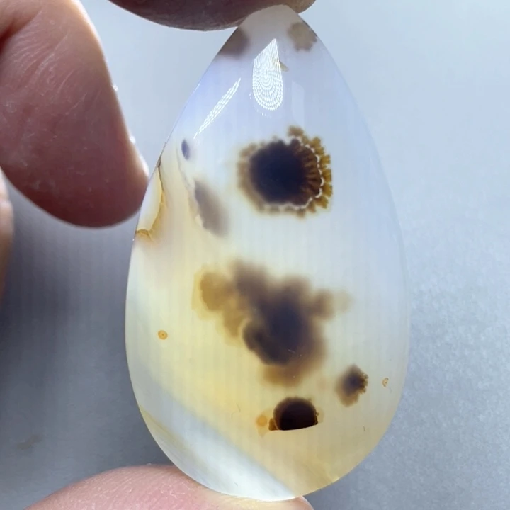 玛瑙/玉髓颈饰未镶嵌天*健