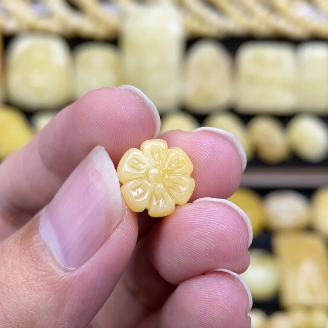 裸石琥珀未镶嵌琥珀蜜蜡