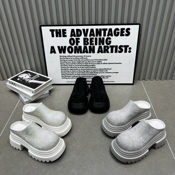 主播推荐2025年（1173-88时尚重工厚底包头拖鞋增高松糕底小个字鞋