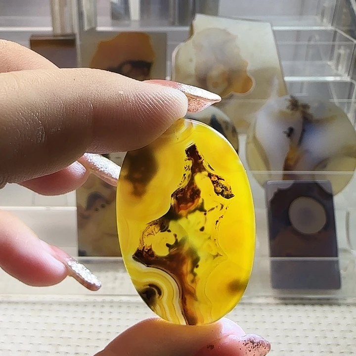 玛瑙/玉髓未镶嵌珠宝奇石