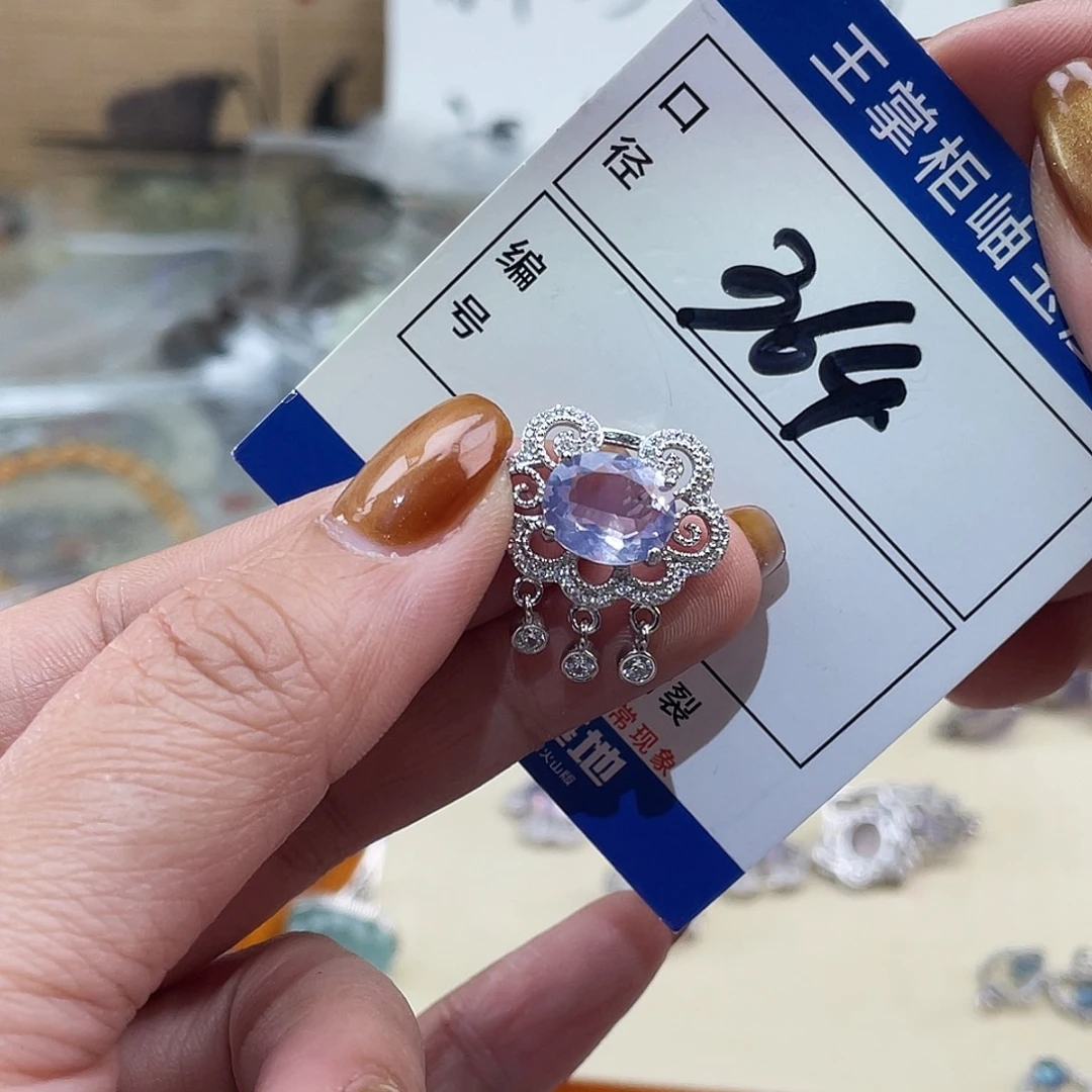 银S925镶嵌颈饰水晶