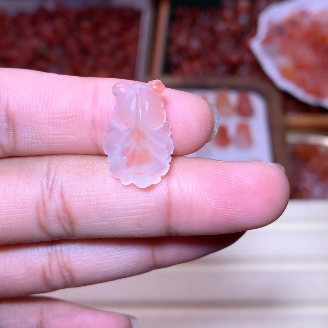 若***馨南红玛瑙未镶嵌珠宝半成品16