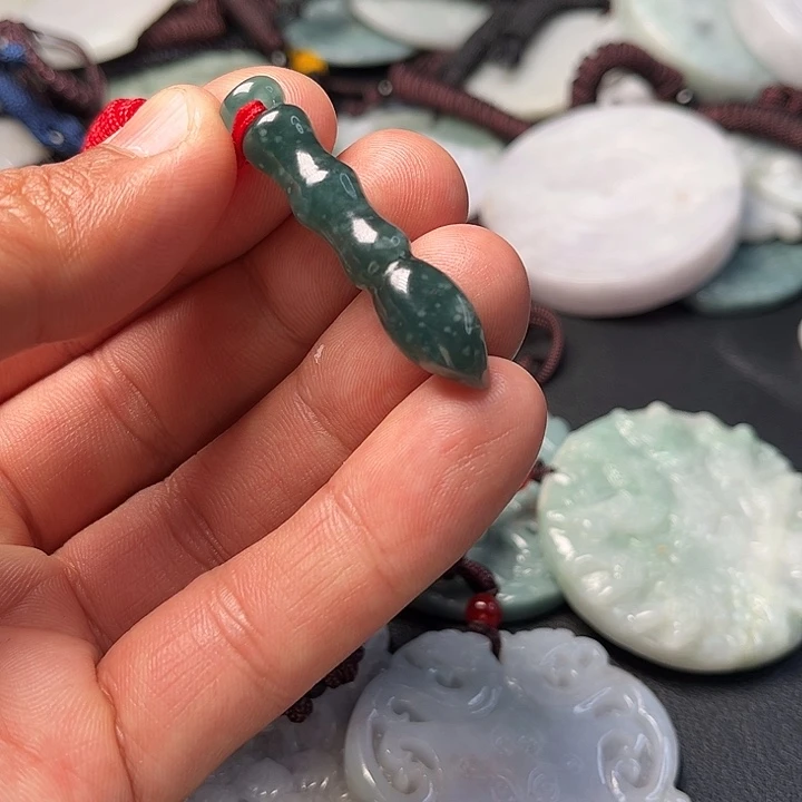 翡翠颈饰未镶嵌天然緬甸翡翠a貨掛件