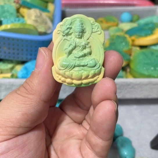 高瓷雕刻精品精美