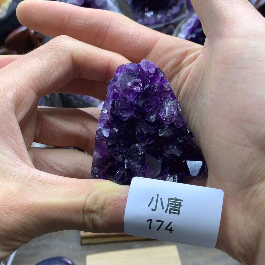 紫晶大型摆件（非配饰）未镶嵌
