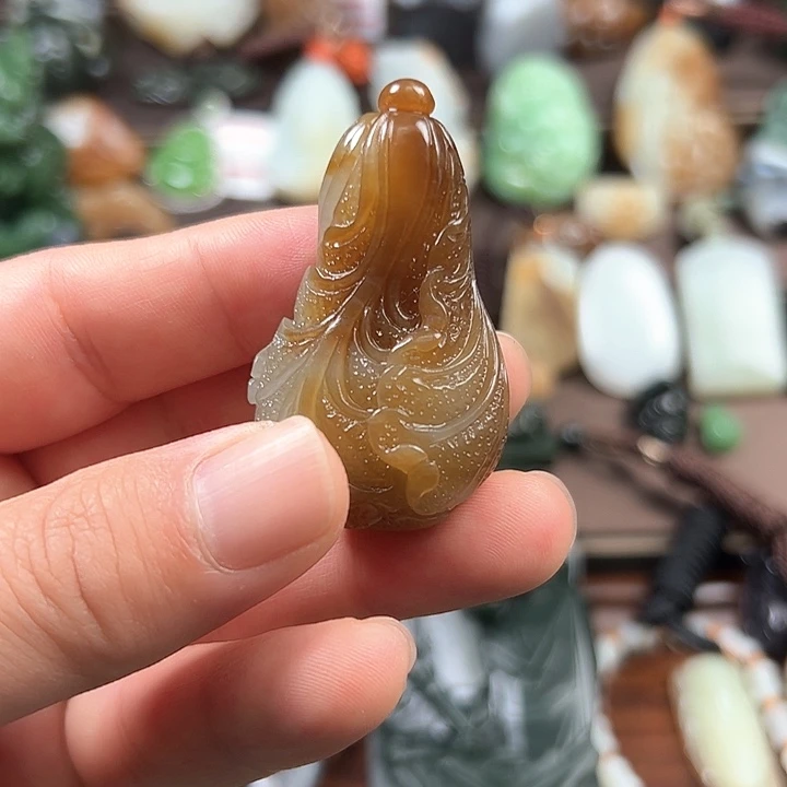 和田玉挂件未镶嵌积****起