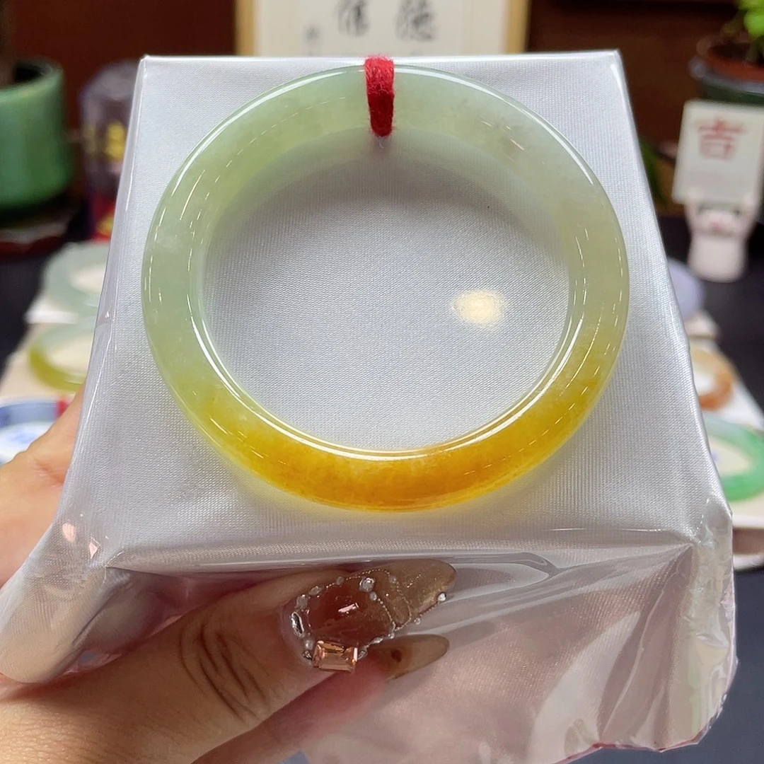 翡翠未镶嵌手镯12号