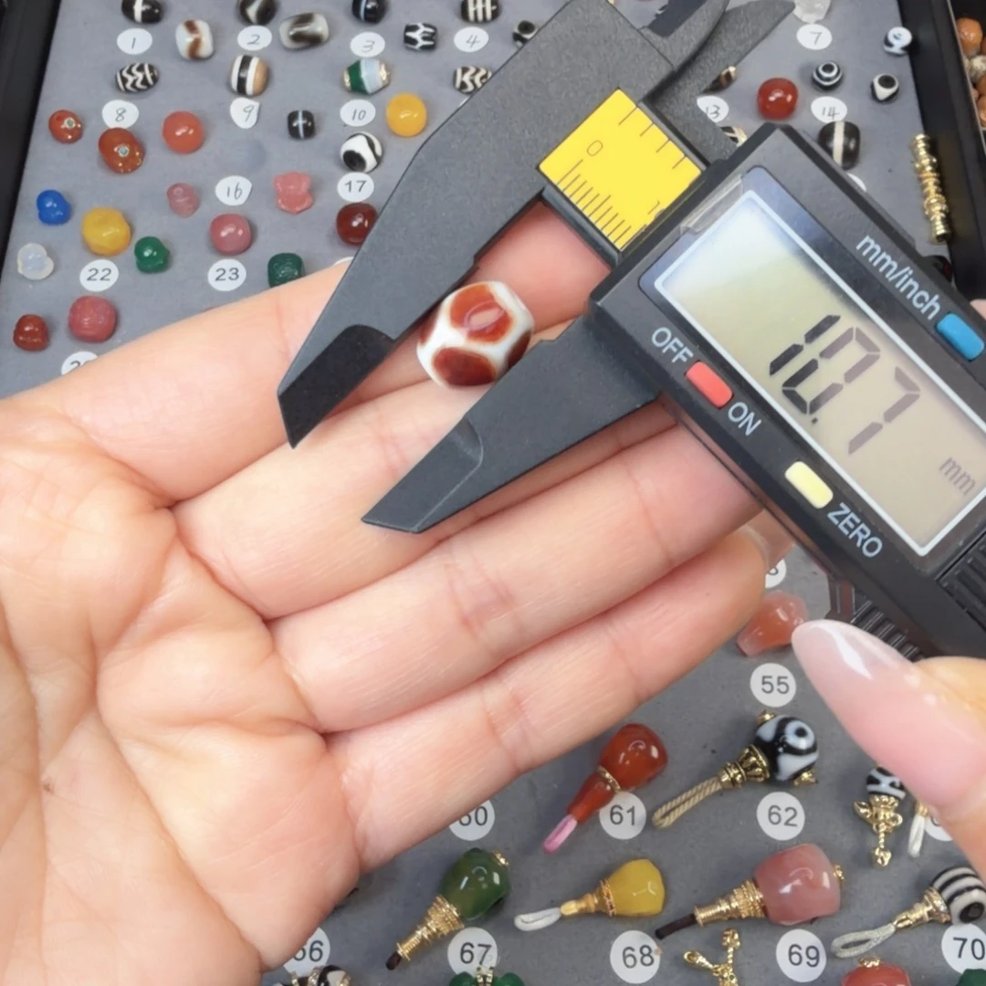 玛瑙/玉髓未镶嵌饰品