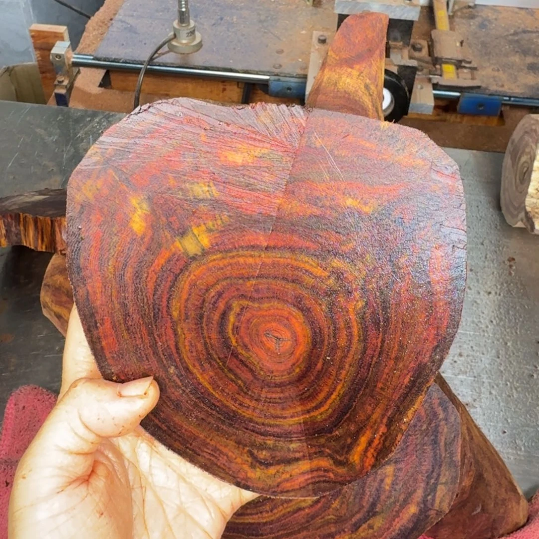 爱***茶黄花梨/降香黄檀把件原材料