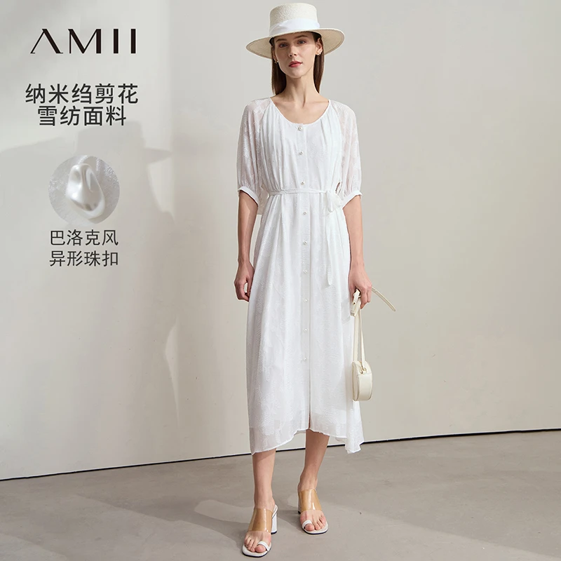 [Amii]度假风圆领插肩袖珠扣腰带剪花雪纺连衣裙女12542143
