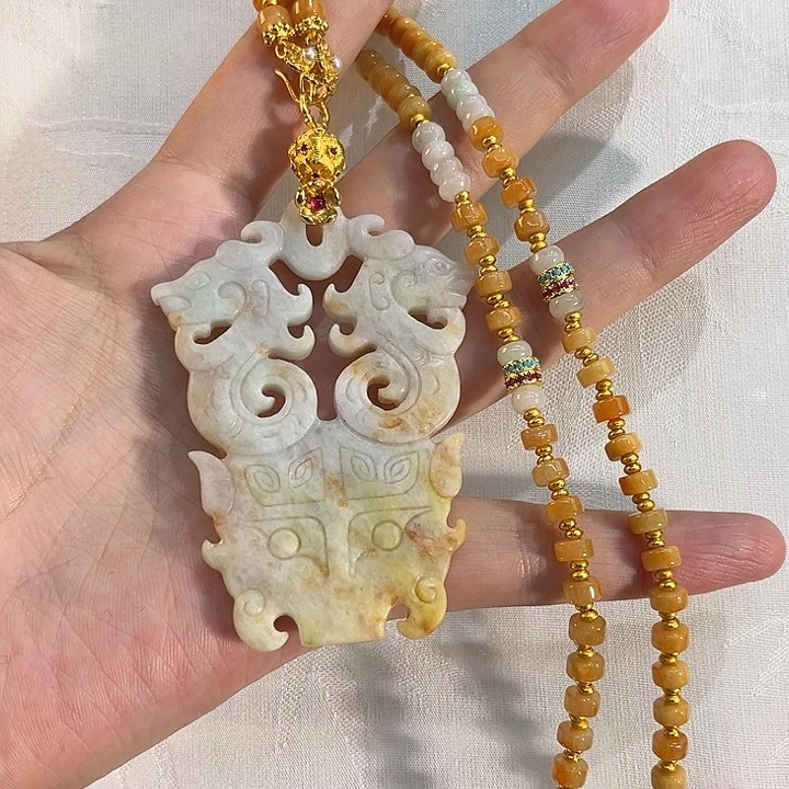 翡翠合金吊坠(赠链)