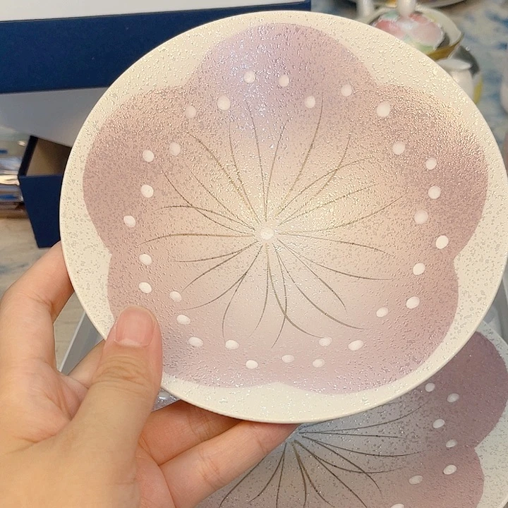 瓷片The first thing