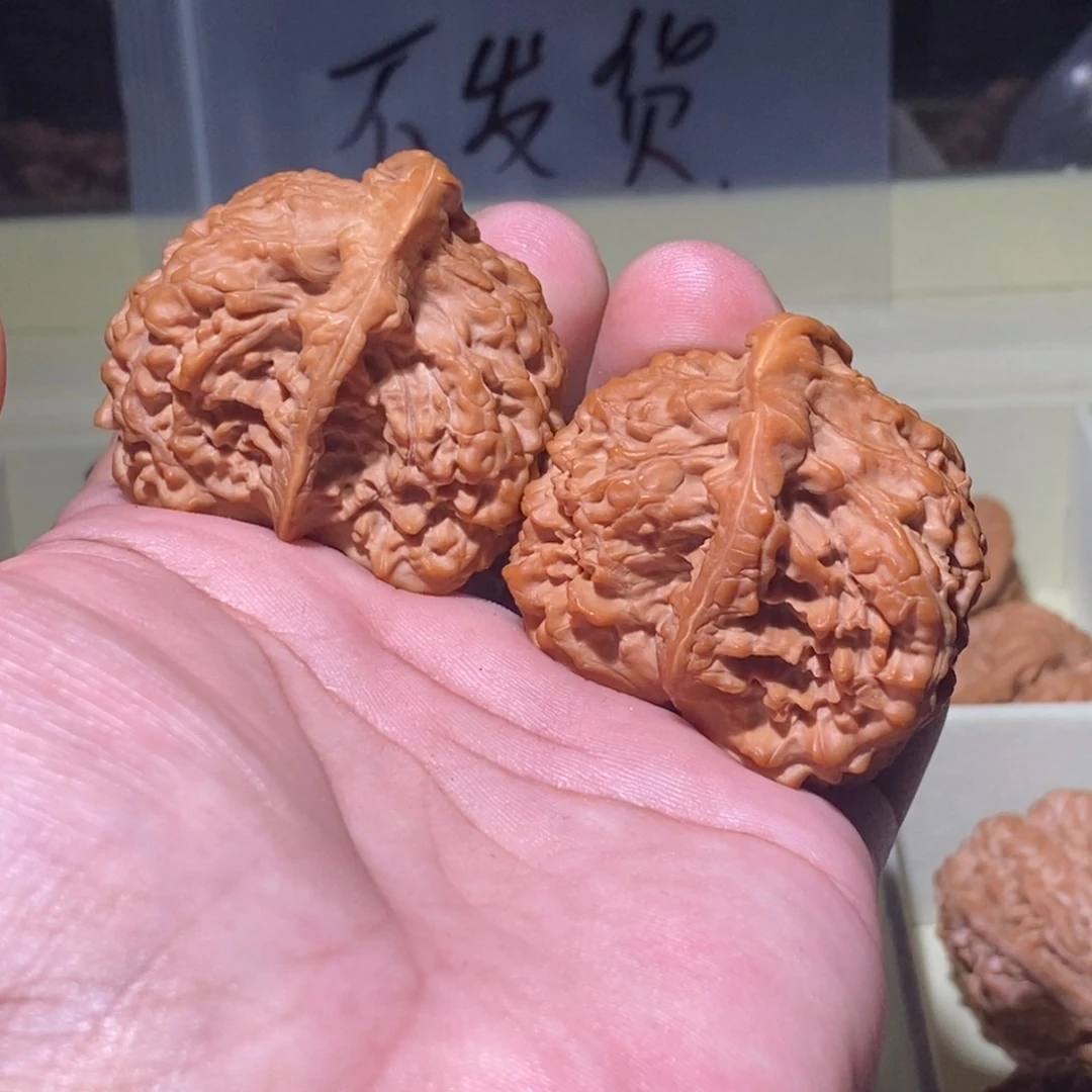 ****火文玩核桃吊坠半壁鹰嘴