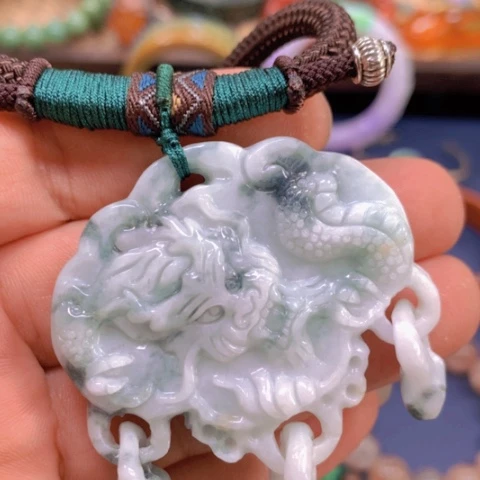 【闪购商品】翡翠颈饰未镶嵌翡翠