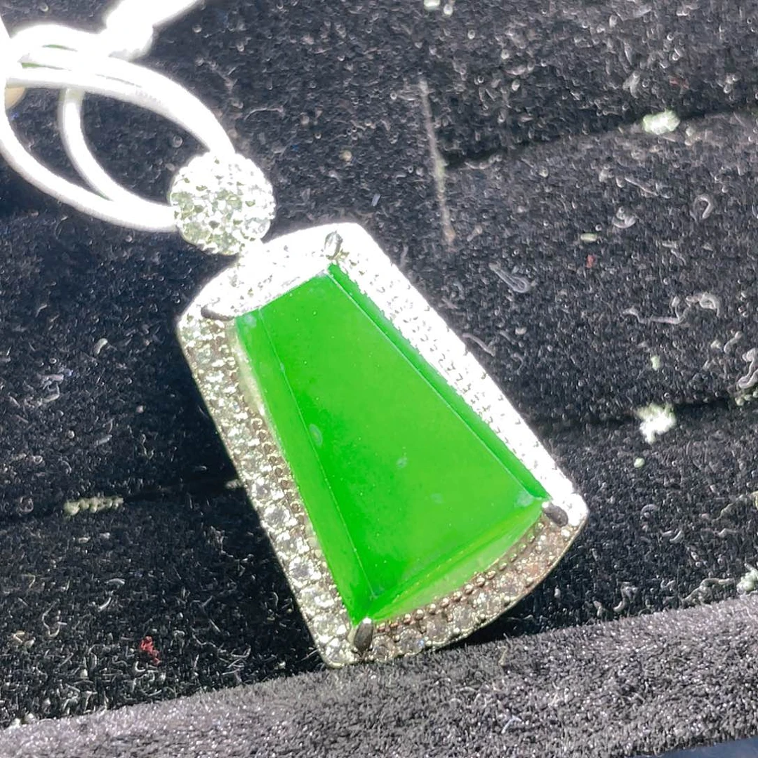 翡翠颈饰未镶嵌91，