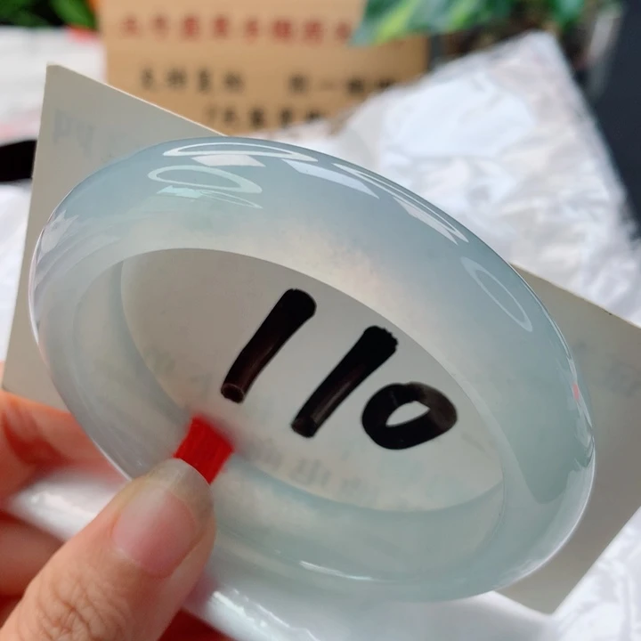 童***颜翡翠手镯未镶嵌冰新品