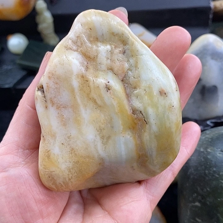 和田玉未镶嵌挂件