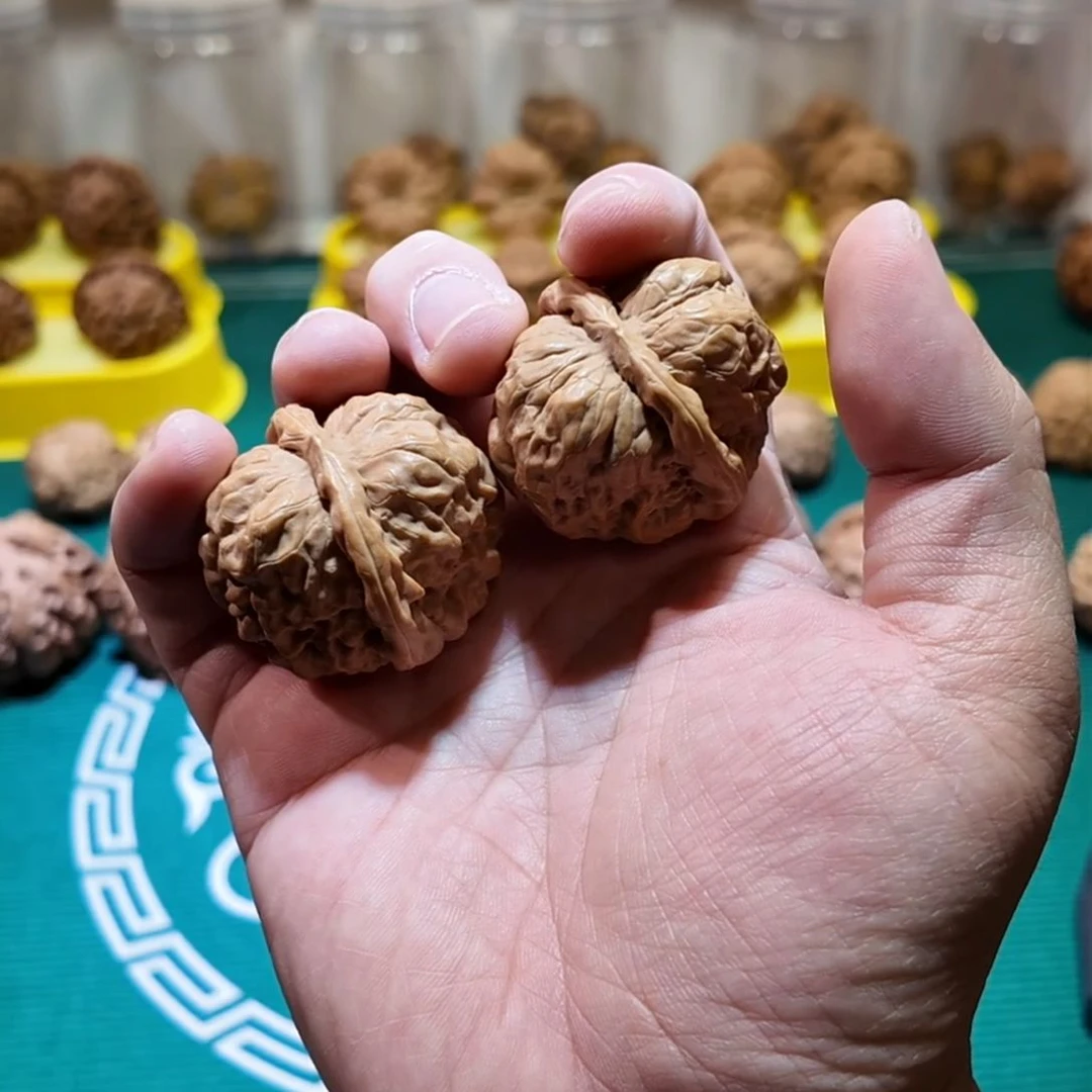 把件文玩核桃全品无修蛤蟆头