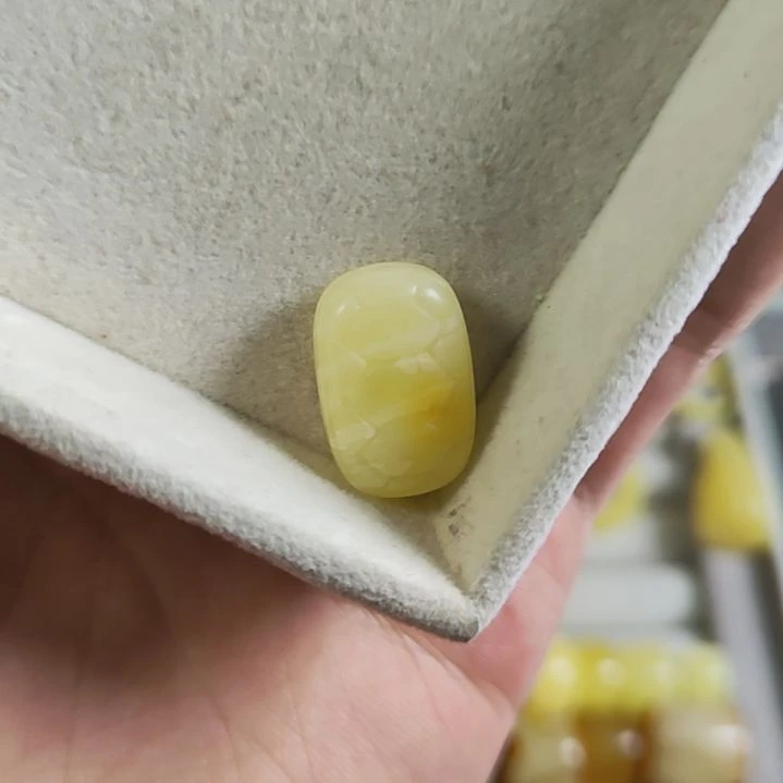 未镶嵌琥珀裸石富甲19.8mm