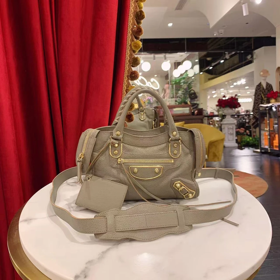 99新 Balenciaga/巴黎世家 机车包mini灰色金扣单肩包/77402851