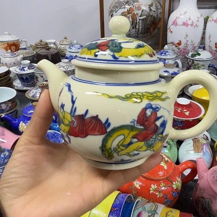 仐***哒景德镇陶瓷博物有限公司