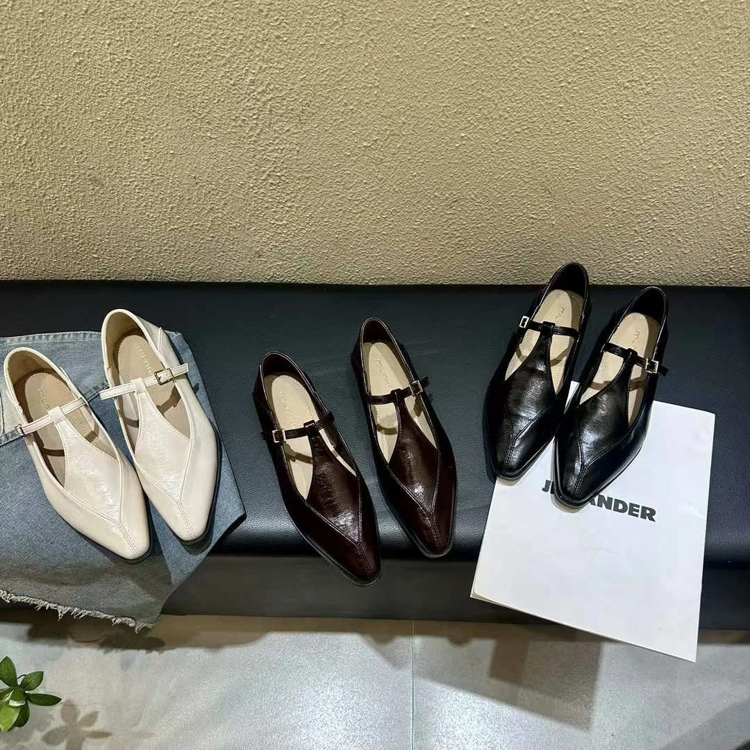 法式复古玛丽珍鞋尖头平底鞋百搭通勤镂空单鞋春秋季2025新款女鞋