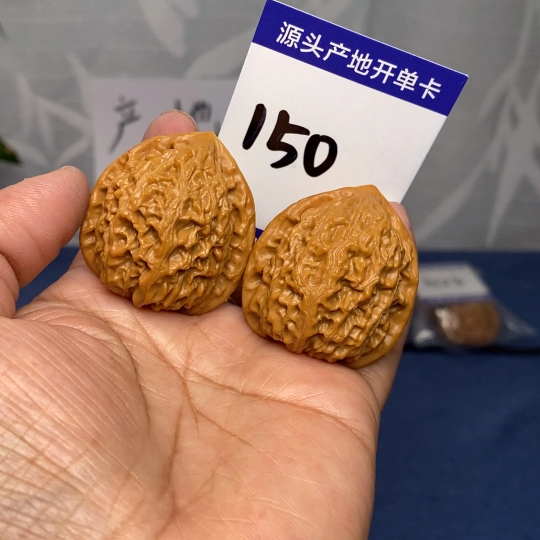把件文玩核桃36.5金牛