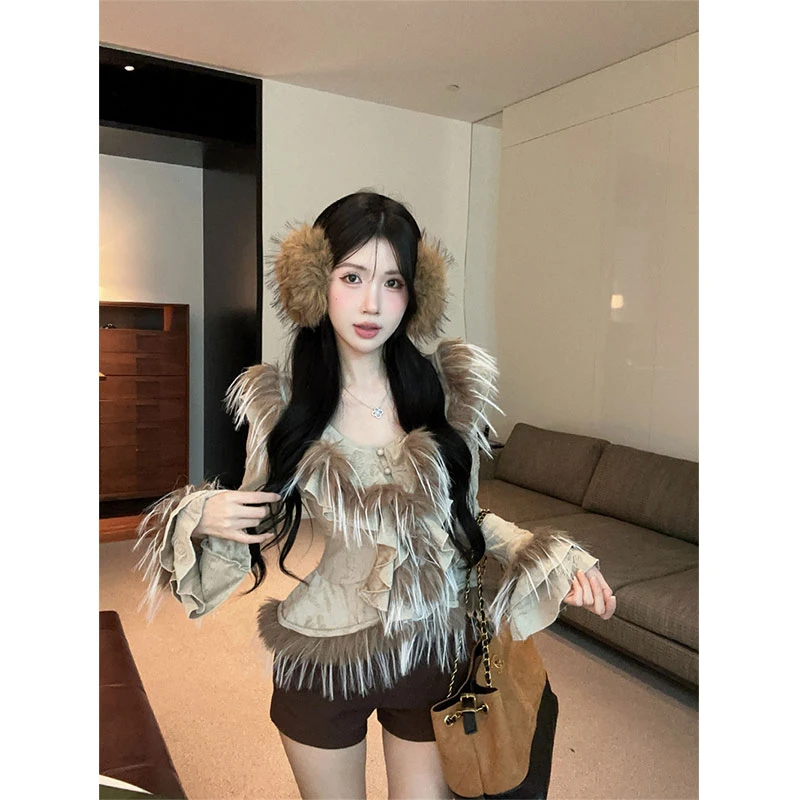 辣妹风喇叭袖衬衫秋季羽毛复古磨洞做旧设计气质上衣百搭短裤套装