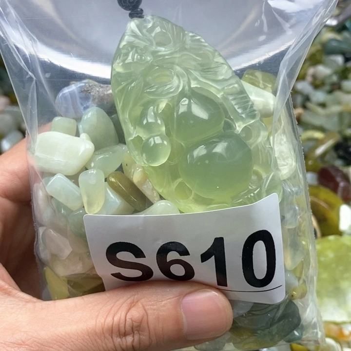 蛇纹石玉未镶嵌鱼缸石