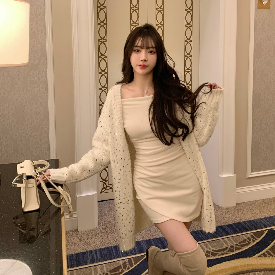 Liuu嘻嘻阿/撩人小婊裙/黑色针织裙女设计感百搭显瘦打底包臀裙春