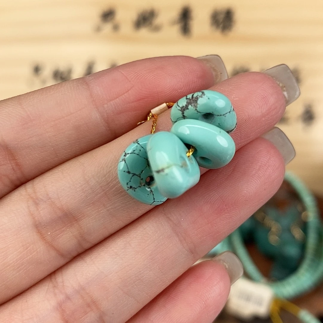 未镶嵌绿松石珠宝奇石