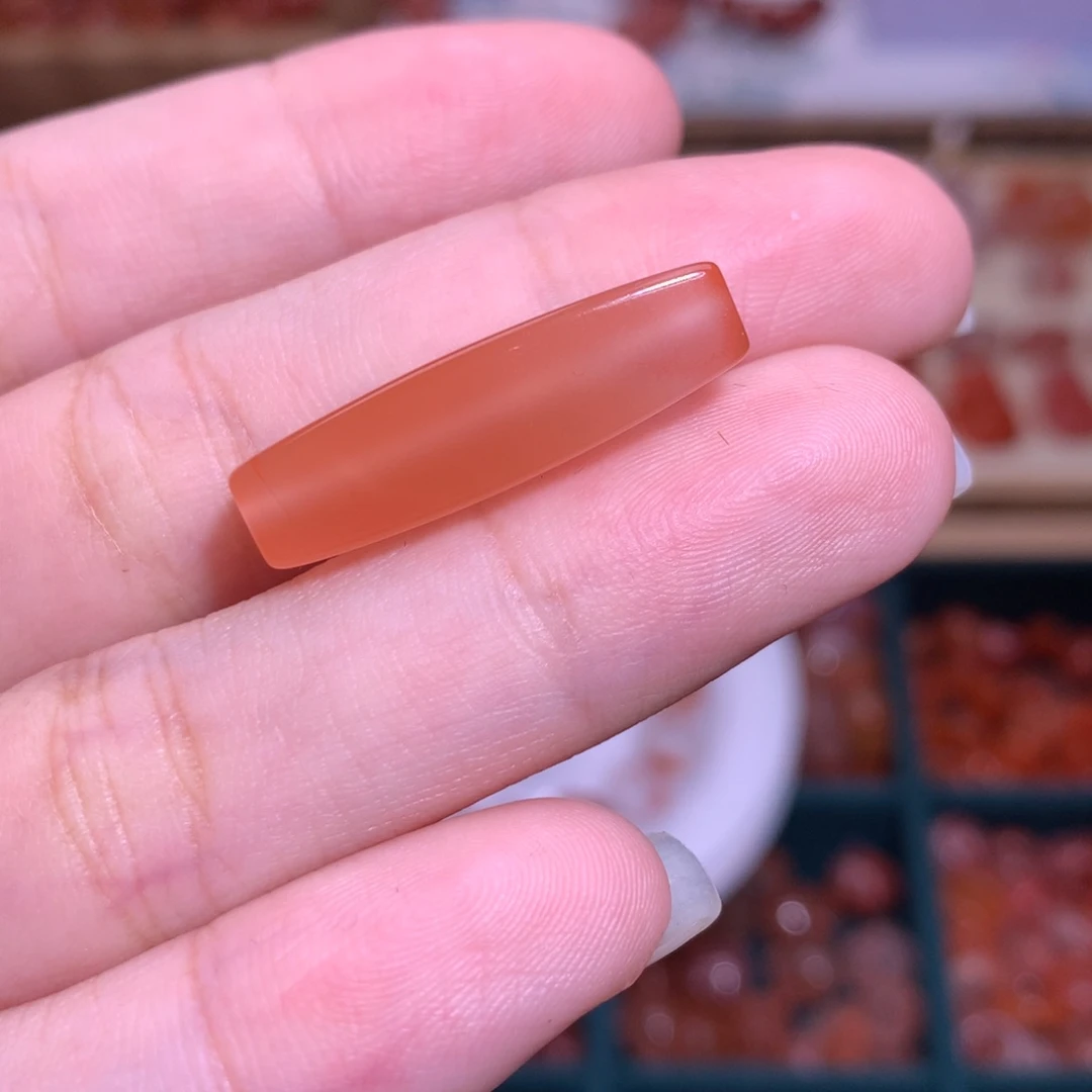 南红玛瑙未镶嵌珠宝半成品勒子