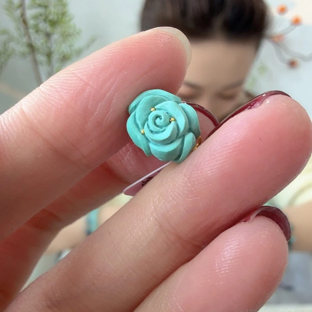 绿松石未镶嵌珠宝奇石