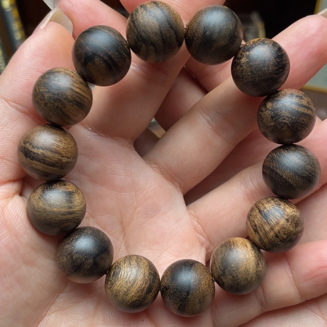 小***楼沉香手串越南芽庄白棋楠留疤