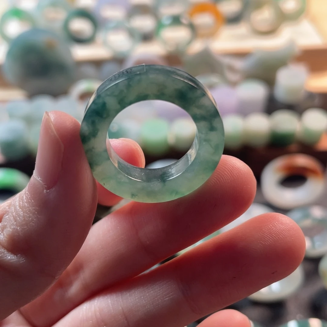 定制翡翠未镶嵌火*头戒指