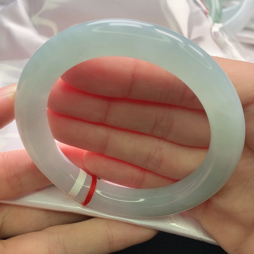 翡翠未镶嵌手镯缅甸5556