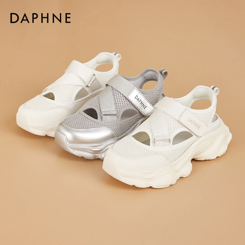 达芙妮女厚底镂空老爹鞋魔术贴款新款夏季银色后空休闲运动鞋时尚