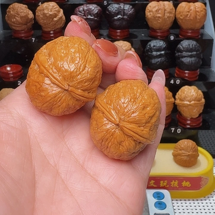 把件文玩核桃蛇皮球…………101号