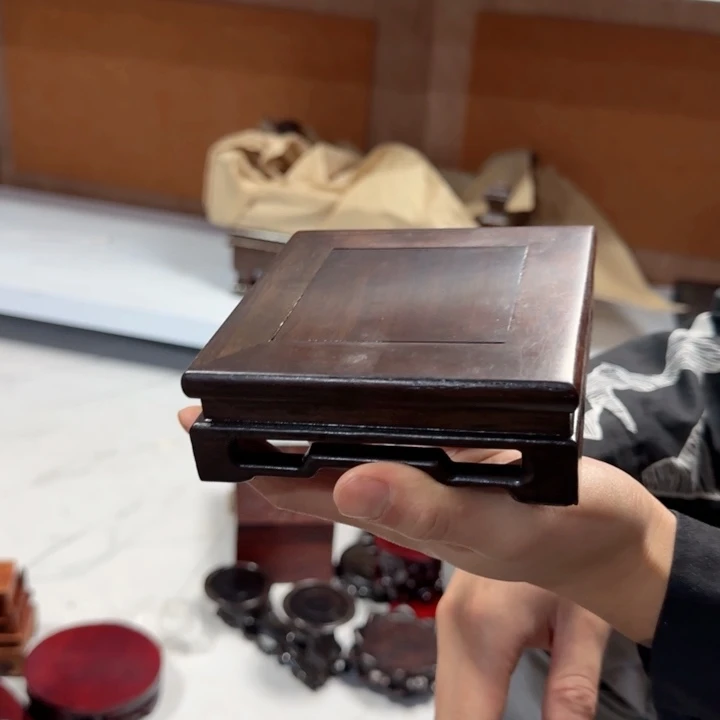 红木工艺品底座等